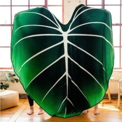 Green Leaf Blanket -Decor Sales 18 6906b3ce c533 452d abf8 00b4916b4120