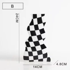 Checkered Ceramic Vase -Decor Sales 19 618ce054 b5fd 4f54 801c f5a4a338aa8e