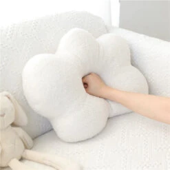 Cloud Pillow -Decor Sales 19 e5c5ea1d 7fe2 4d96 aece 42ed0207bea3