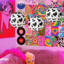 Cow Print Room Decor (2 Pcs) -Decor Sales 29 1a1d1e1a e7e4 4681 a0de 4325976b9901