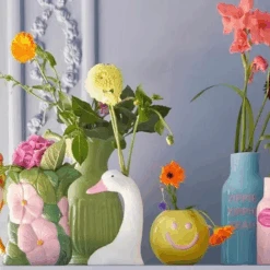 Funky Swan Vase -Decor Sales 34 d8854572 cf75 4528 9e16 0b10a7ce4a1f