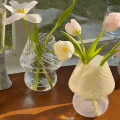 Vanilla Girl Vase 10 Vanilla Girl Vase -Decor Sales 41 d09e8643 655c 4faa a993 d46832cdcef5