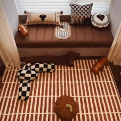 Brown Retro Rug -Decor Sales 43 31e9e467 d531 41d8 916a 57e32fa6f59d