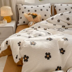 Brown Two Tone Daisy Bedding Set -Decor Sales 44 bc372ec5 cf28 43c9 9f2a 4beea70bda4d