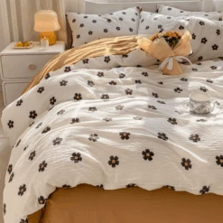 Brown Two Tone Daisy Bedding Set -Decor Sales 45 7a21bac1 aba6 4a6d 815d 96ec44ea14ba