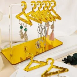 Jewelry Display Hanger -Decor Sales 69 e8820d7f 7410 4846 a10b 6e9e767279e5