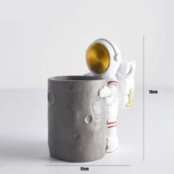 Astronaut Pen Holder -Decor Sales 8 8ebad6bc 8f24 4cdf b069 d5243e0bff14
