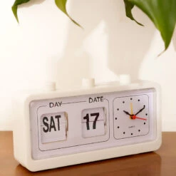 Retro Flip Calendar Clock -Decor Sales RetroFlipClock