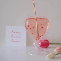 Heart Shape Vase -Decor Sales b4 0845fcc4 bfc0 4b67 8ebe 57bfb27d5b95